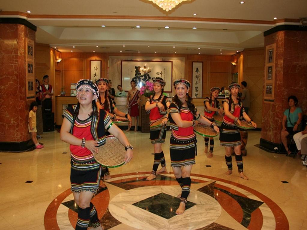Dongpo Ti Lun Hotel Xinyi Zewnętrze zdjęcie
