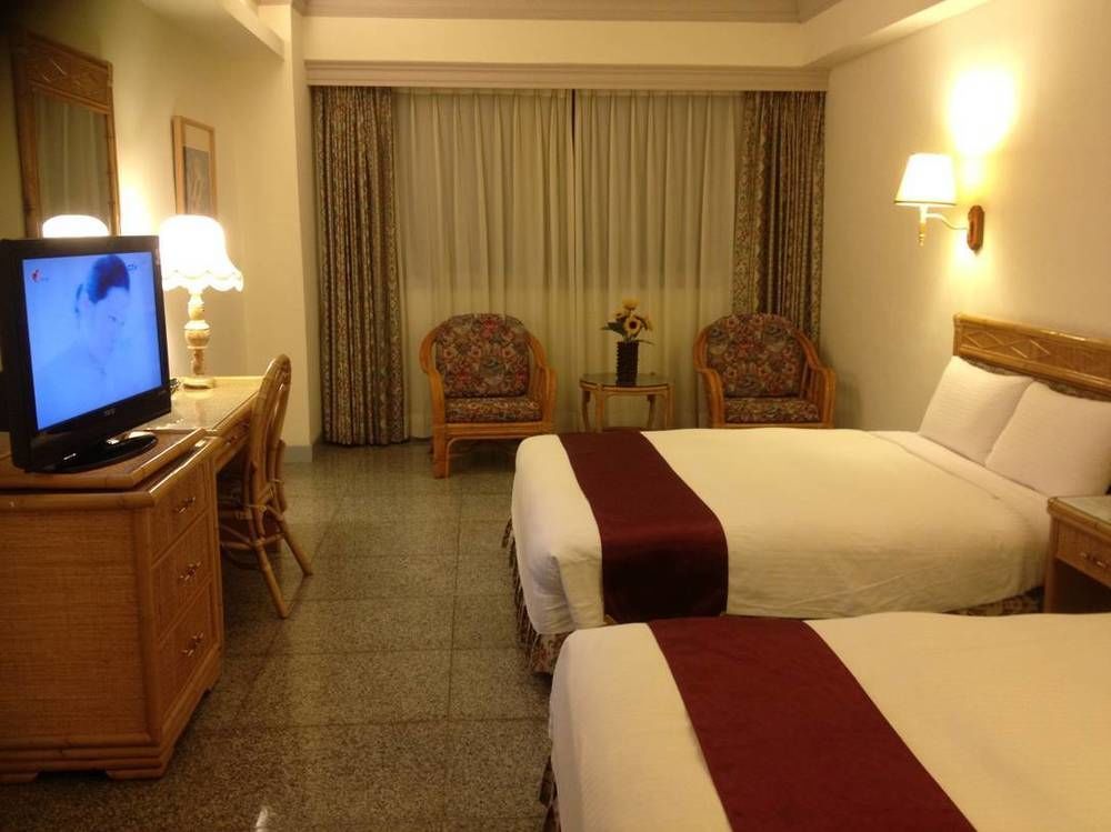 Dongpo Ti Lun Hotel Xinyi Zewnętrze zdjęcie